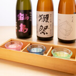 Isorokuya - 全国銘酒飲み比べ（一白水成、鍋島、獺祭）イメージ
