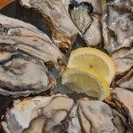 魚とワインはなたれThe Fishand Oysters - 