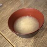 浜焼き海鮮居酒屋 大庄水産 - 【2023.8.25(金)】盛り沢山天丼（並盛）1,250円の味噌汁