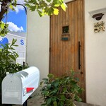 ロジエ - 店舗入口