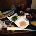 あんから庵 - 本日のあんからごはん、メインは汐秋刀魚焼き