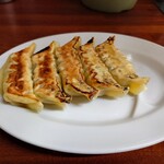 ラーメンねぎっこ - ニンニク餃子300円