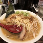 乃木坂ラーメン 東京食品 まる彦 - 