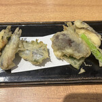 Yuukun - きびなご梅しそ揚げ８８０円。きびなごをいくつかまとめてあるので、旨味を堪能できました。