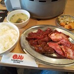 焼肉ホルモンまるよし精肉店 - 