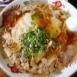 ラーメン康 - 大盛りラーメン650円　スープに濁りなく三原ラーメンとは言い難い