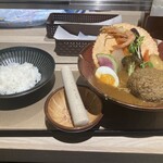 スープカレー奥芝商店 - おくしばーぐカリー　※えびせん無料トッピング