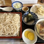 きそば 札幌 小がね - ごぼう天肉そば　せいろ