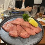 Honkaku Taishuu Yakiniku Iidaya - 