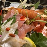 上物天然海鮮カツオ - 