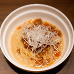 USHIMITSU - 和牛の汁無し坦々麺