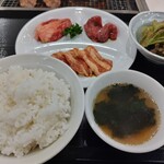 Yakiniku Nikumaruya - にくまるランチ