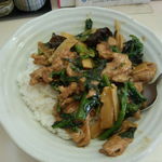 街かどのラーメン屋さん - 豚ヒレ肉と菜の花のオイスター炒め