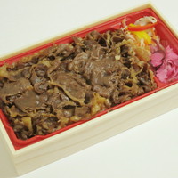 柿安 料亭本店 - 黒毛和牛牛めし（\1,200、2013年9月）