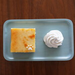 カフェ＆リラクゼーション ねこのて - ベイクドチーズケーキ