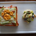 カフェ＆リラクゼーション ねこのて - ピザトースト