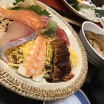 魚市 - 海鮮ちらし寿司定食