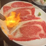 Yonjuunanatodoufukenno Nihonshu Seizoroi Fujikishouten - 霜降り和牛の炙り肉