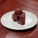 焼肉幸泉 - 赤身角切