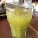 スエヒロ館 - 無料の緑茶…めちゃ濃い