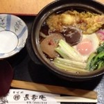 長寿庵 - 2013年9月追加；鍋焼きうどん950円