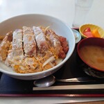 Nagomitei - ジャンボかつ丼