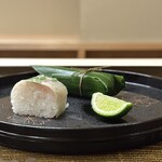 片折 - 鮎鮨、小鯛鮨