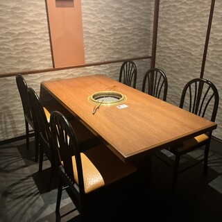 全席完全個室席にてご案内致します