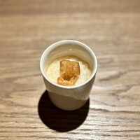一平飯店 - 渡り蟹　白玉蜀黍
                    
                    温かいお粥からスタート