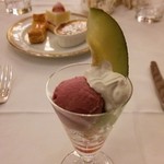 オーキッドルーム - フルーツパフェ