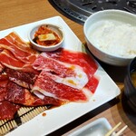 kurogewagyuuyakinikubi-fa-zu - 焼肉バラエティーランチ（ごはんおかわり無料）1,705円：色んな部位をちょこちょこと