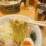 ひるがお - らーめん ひるがお盛り 麺