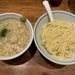 めいげんそ - 塩つけ麺(大盛り)(900円)＋玉ねぎ(100円)