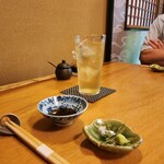 蕎麦おさめ - 冷たい蕎麦茶で喉を潤す