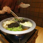 神戸牛 しゃぶしゃぶ おもき 離れ - 神戸牛出汁と山葵昆布出汁の２種のスープ