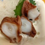 大都会 - 選べる刺身２点盛り 450円(税込)(2023年8月25日撮影)