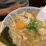 丸源ラーメン - 旦那さん肉味噌ラーメン  どろっとラー油が合う‼️とお気に入り