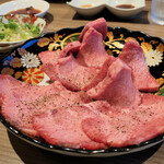 和牛焼肉鎌倉 肉と日本酒 - 