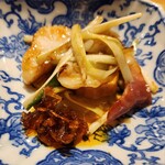 旬華 なか村 - 帆立、ミル貝、北寄貝の炒めもの、桜海老の醤添え