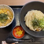 手打うどん けんどん屋 - 中ぶりセット　940円