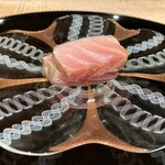 膳処末富 - めじまぐろ 杉焼き