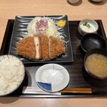 Tonkatsu Wakou - ロースカツ御飯 1,380円(税込)