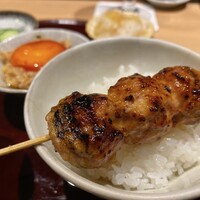 おみ乃 神谷町 - ご飯 つくね 卵黄醤油漬そぼろ 香の物