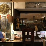 ラマイ - 内観 カウンター席