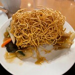 南海飯店 - かたい焼ソバの麺