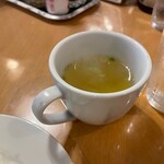 南海飯店 - かたい焼ソバのスープ
