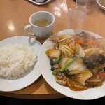 南海飯店 - かたい焼ソバ＋ライス