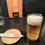 アジアンロード - 生ビールスーパードライメガジョッキ¥1,200