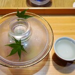 御料理 良所 - 涼しさを感じさせ、見えそうで見えない