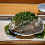 御料理 良所 - 岩そのものに見えるね♪